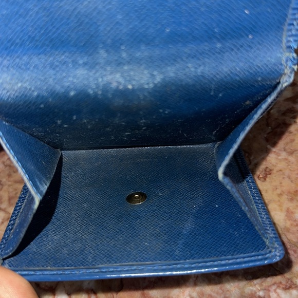Louis Vuitton blue epi rehab wallet - Picture 12 of 15